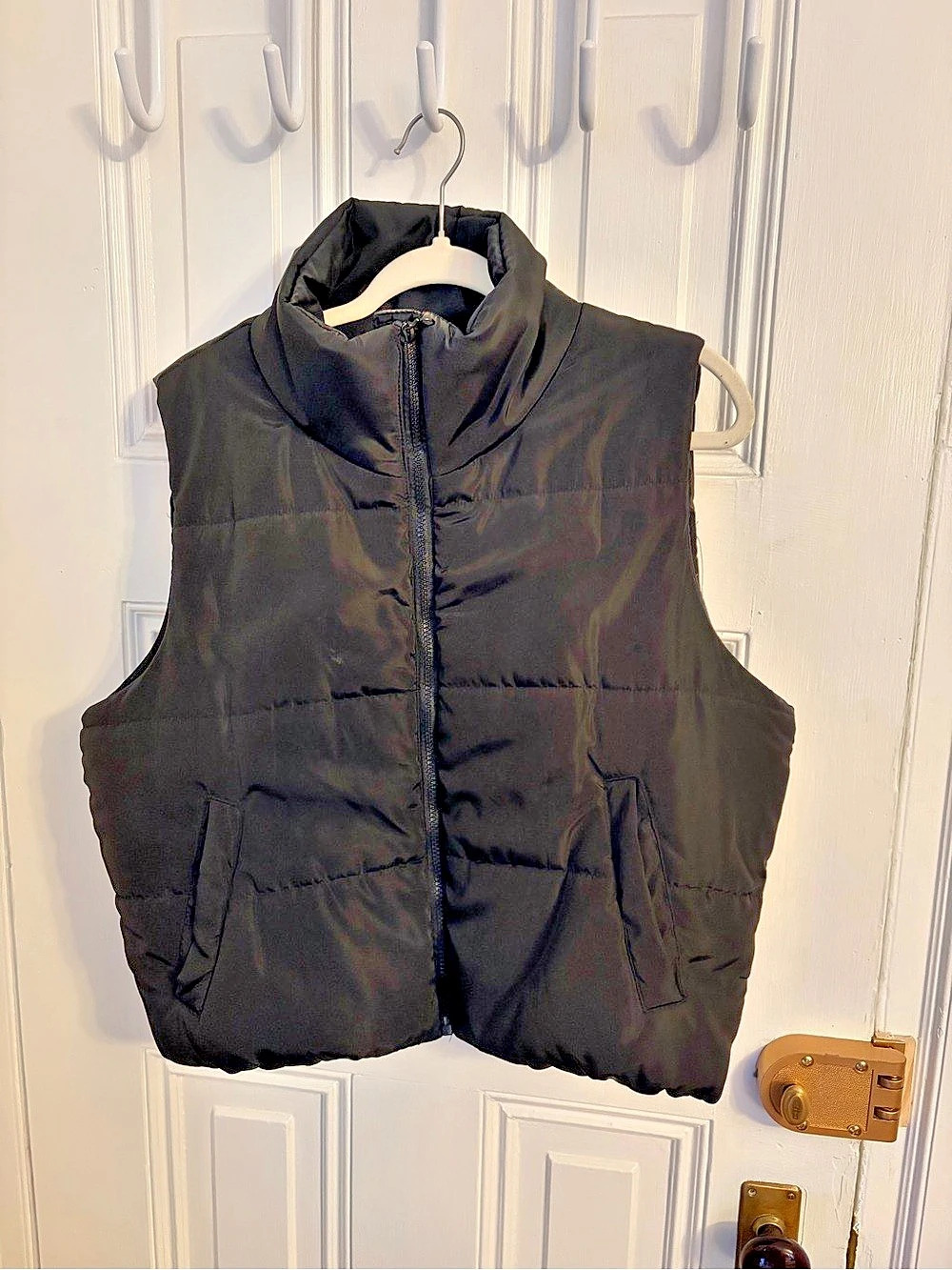 Automet Black Puffer Vest